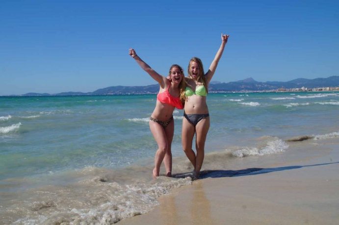 US Girls im Bikini auf Mallorca